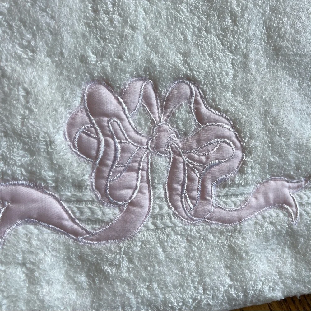 Embroidered Rose Floral Bath Towel Set White and Pink ABOUCHAR JC Penney